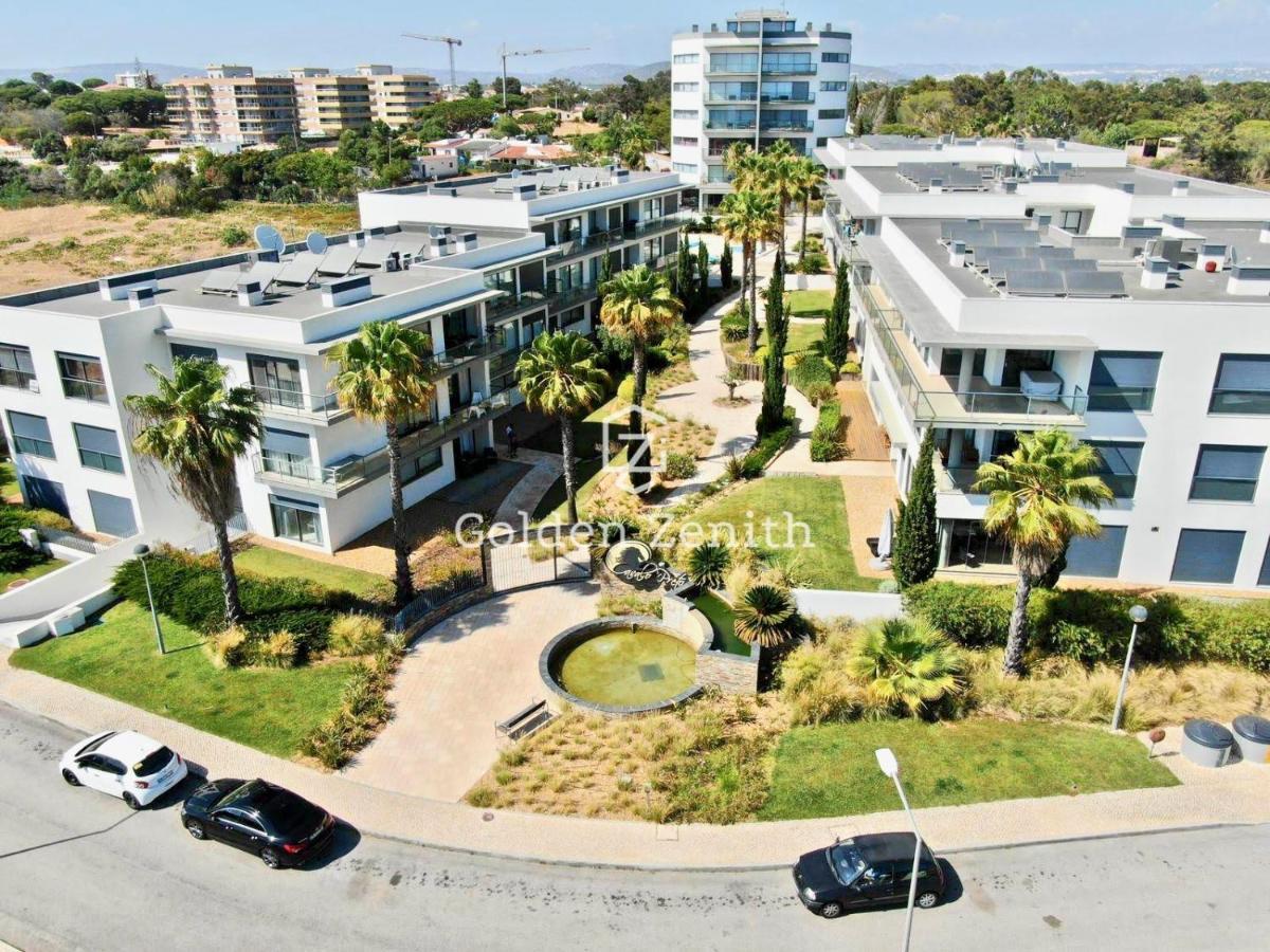 Cavalo Preto Luxury Beach Apartment By Golden Zenith Quarteira Esterno foto