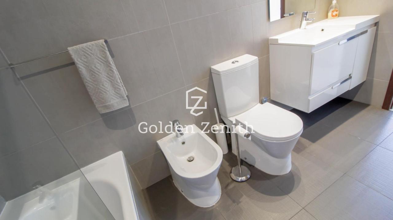Cavalo Preto Luxury Beach Apartment By Golden Zenith Quarteira Esterno foto