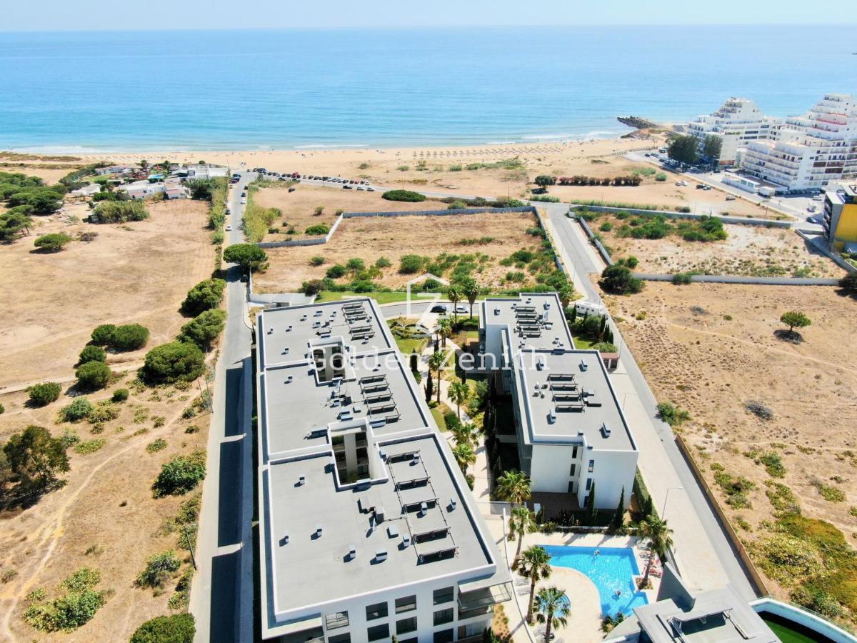 Cavalo Preto Luxury Beach Apartment By Golden Zenith Quarteira Esterno foto