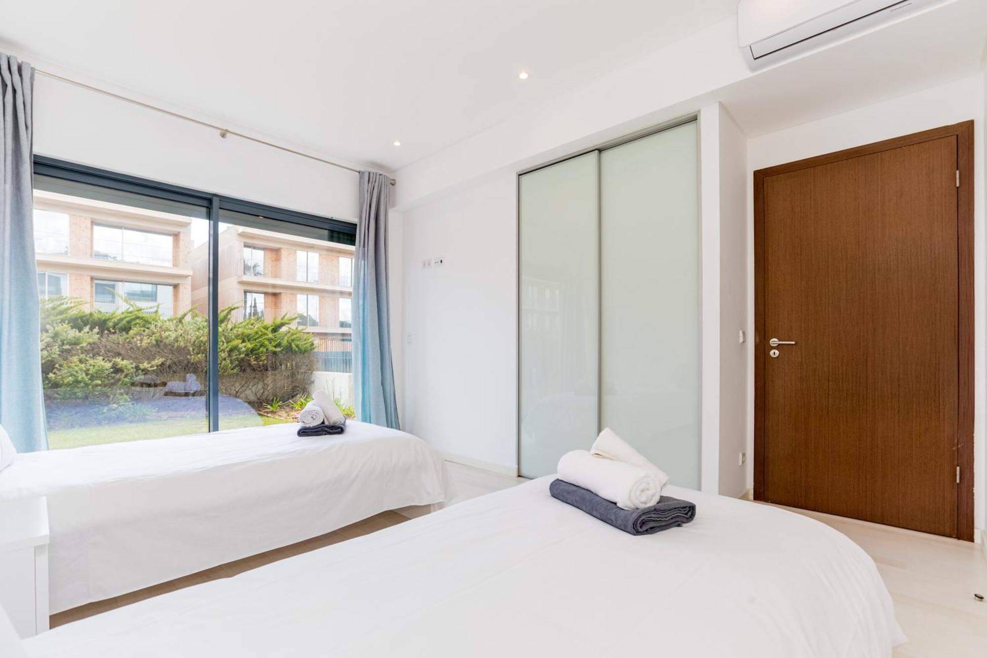 Cavalo Preto Luxury Beach Apartment By Golden Zenith Quarteira Esterno foto