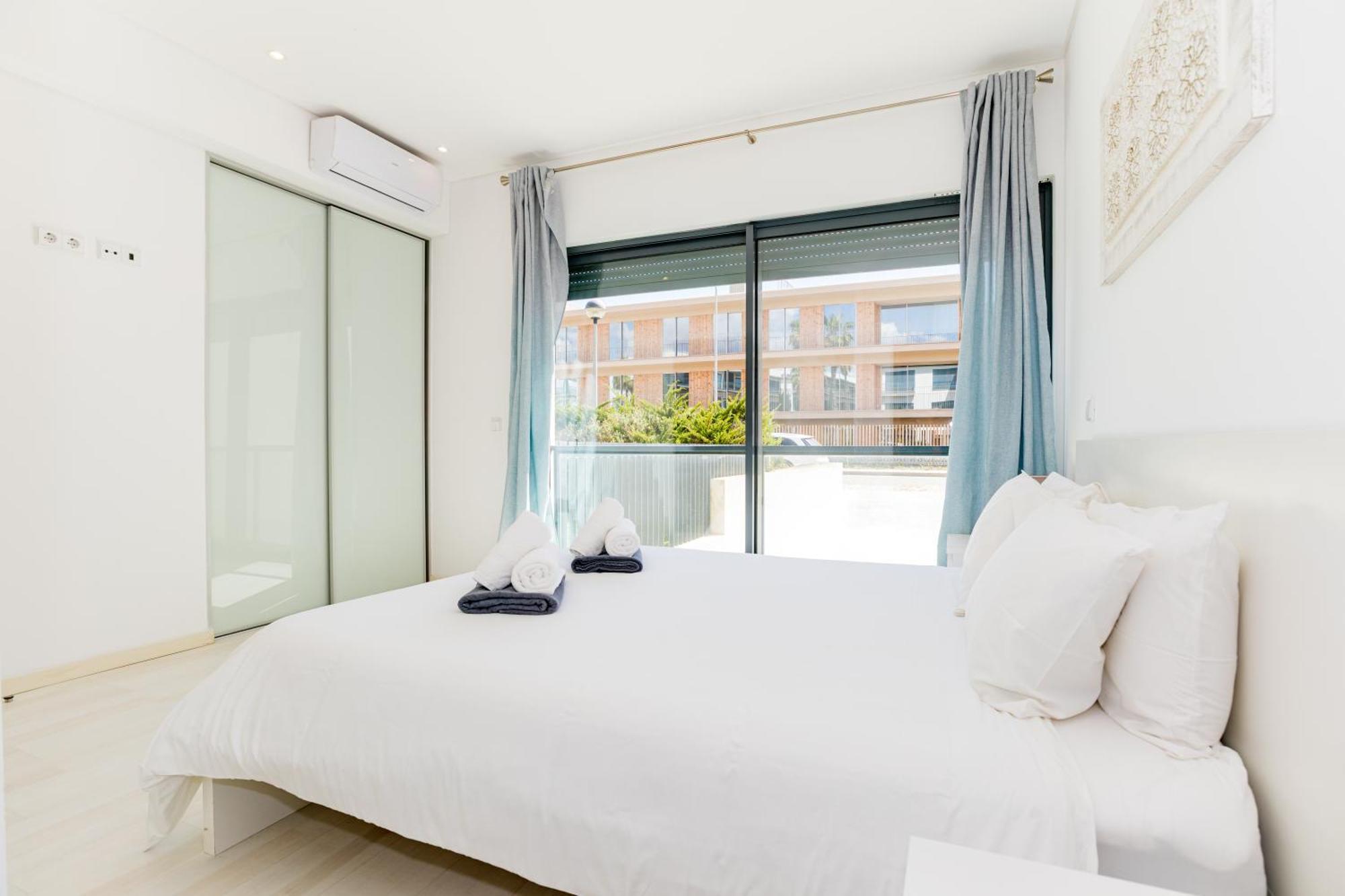 Cavalo Preto Luxury Beach Apartment By Golden Zenith Quarteira Esterno foto